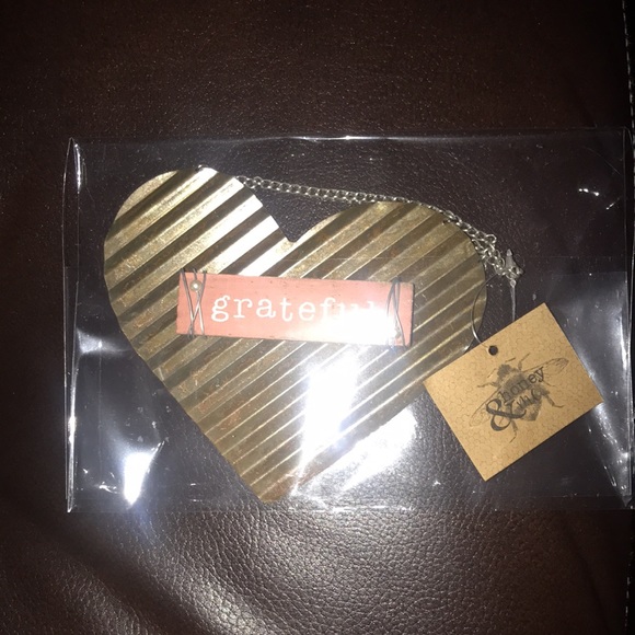 Honey and Me- 'Grateful' heart- silver tin rustic metal vintage style decor- NWT - Picture 2 of 5